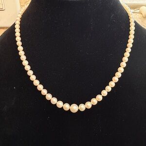 Vintage Cultured Pearl Necklace Graduated Silver Lobster Clasp Ivory 18 Inches